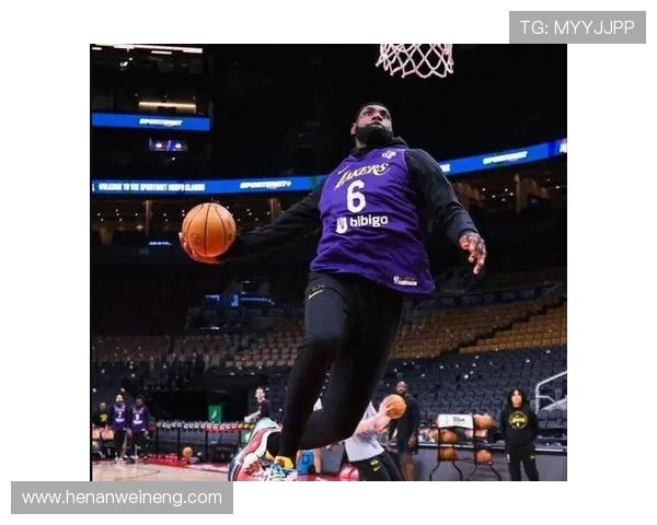 詹姆斯依旧是球队核心 东契奇虽强更需配合